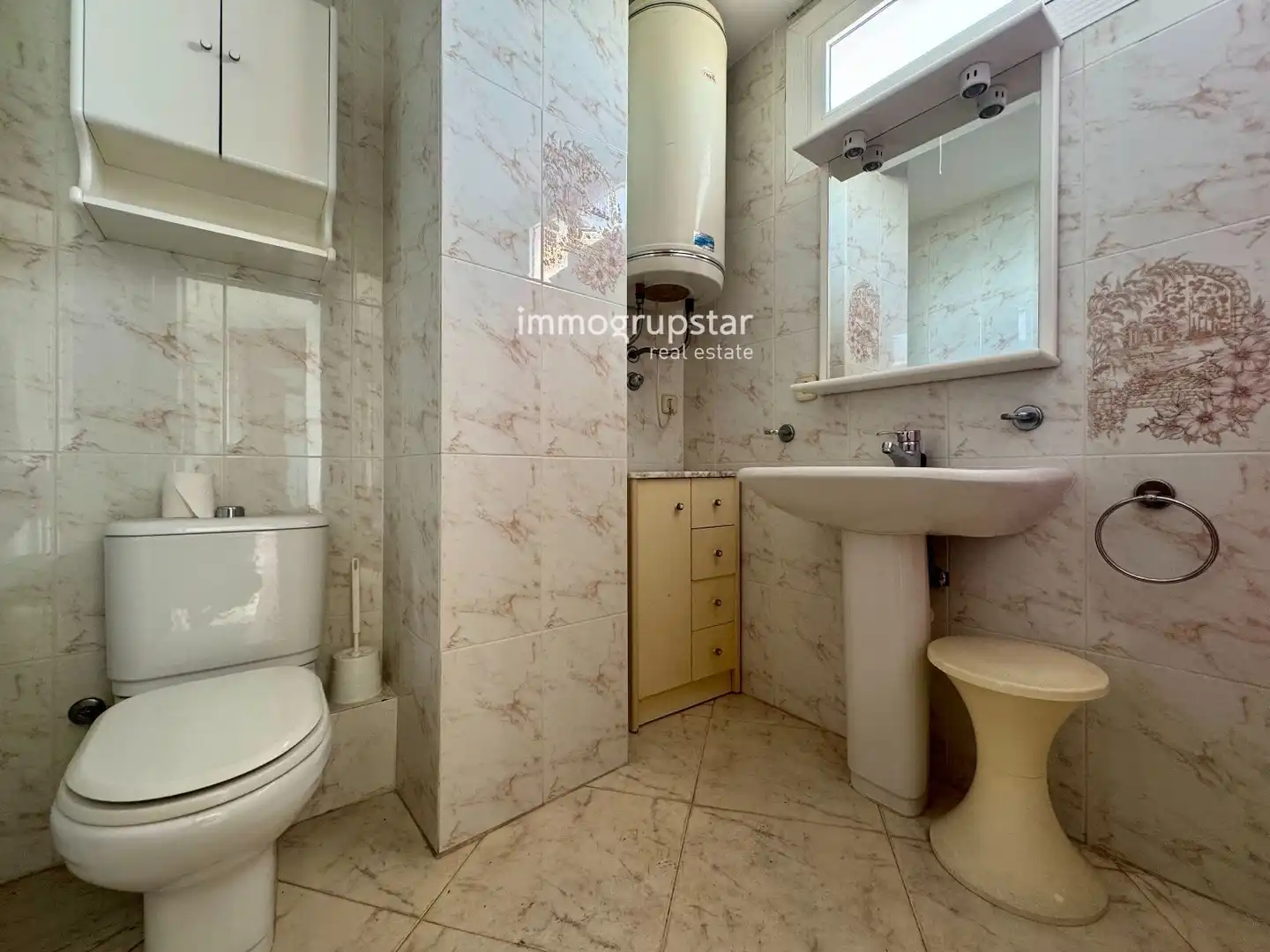 Baño de Piso en venta en Castell d'Aro, Platja d'Aro i s'Agaró con Terraza y Balcón