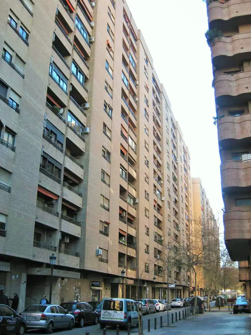 Vista exterior de Piso de alquiler en Valencia con Terraza, Amueblado y Balcón