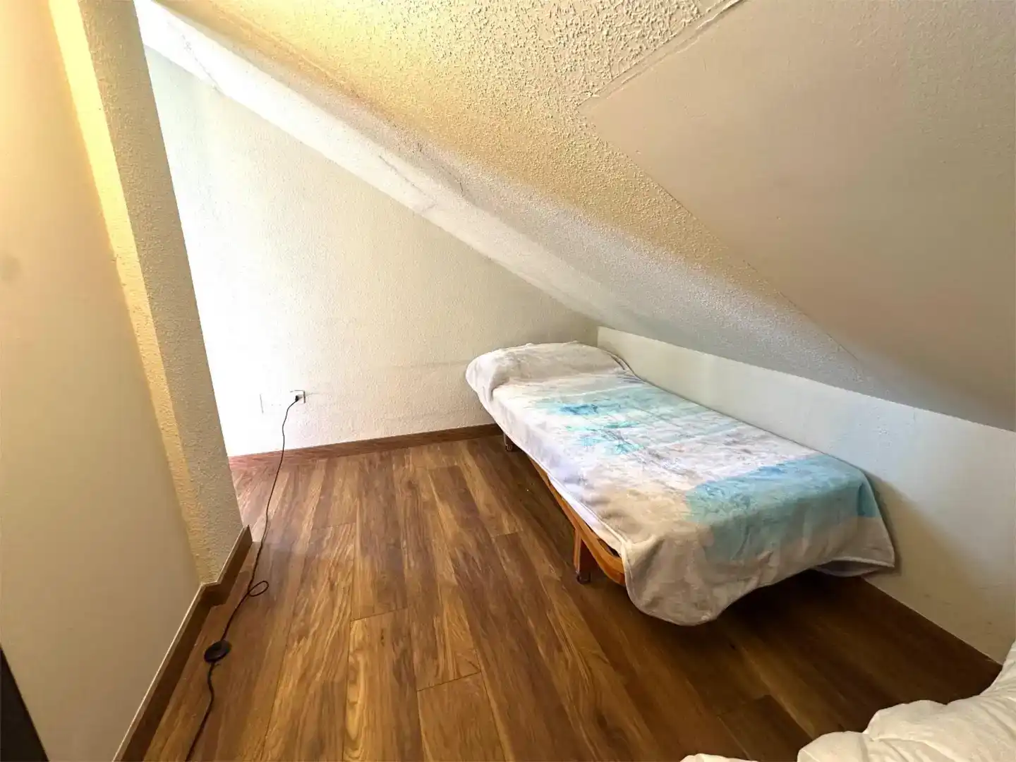 Habitación de Piso en venta en Riaño con Trastero y Amueblado