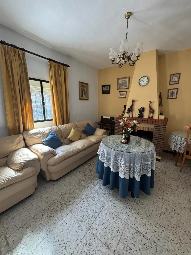 Casa rústica amb jardí en venda a San José del Valle, imagen 5