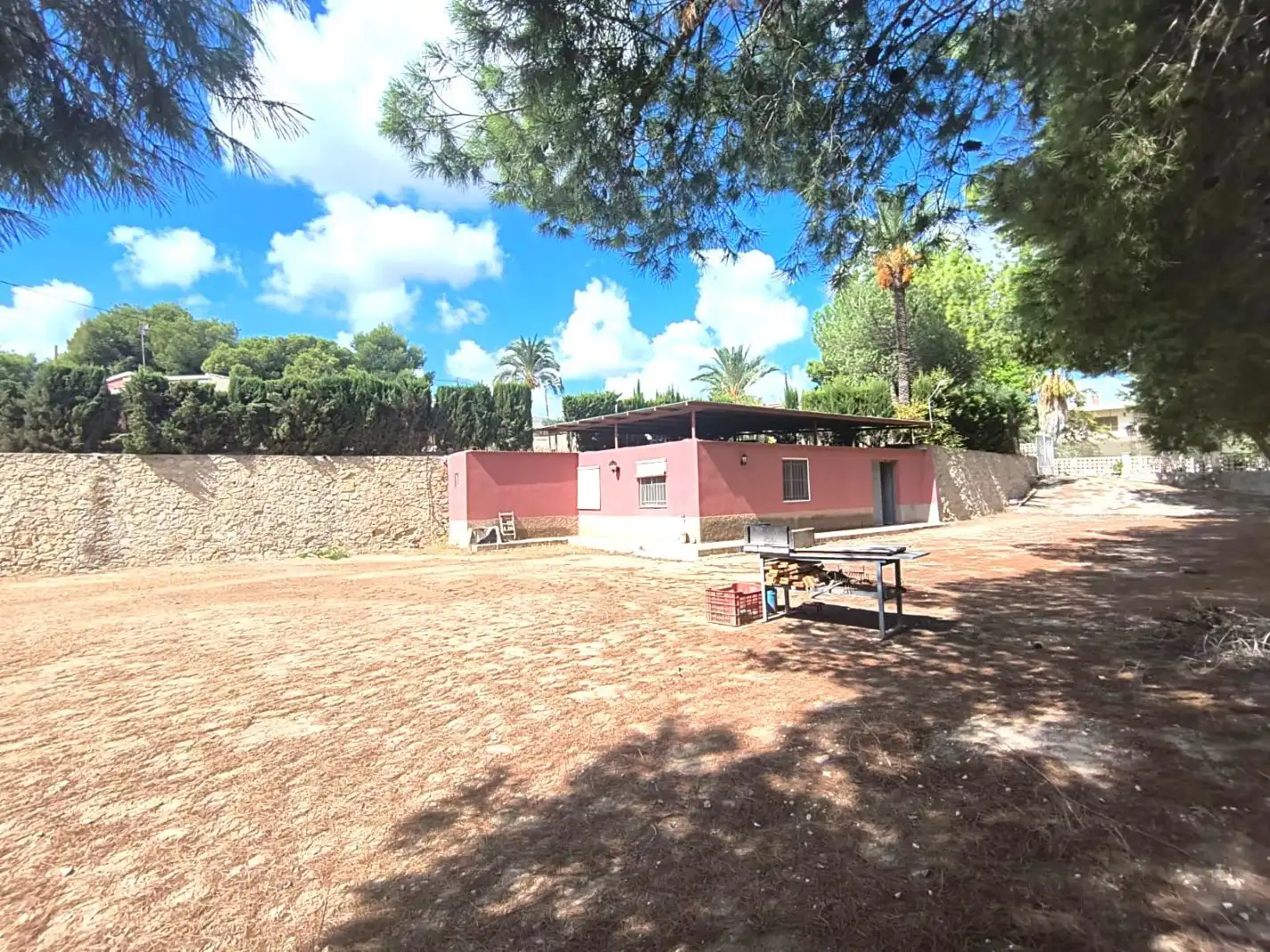 Vista exterior de Casa o xalet en venda en Crevillent amb Aire condicionat, Terrassa i Piscina