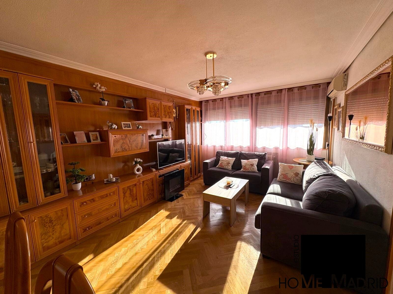 Sala de estar de Piso en venta en  Madrid Capital con Aire acondicionado, Calefacción y Parquet