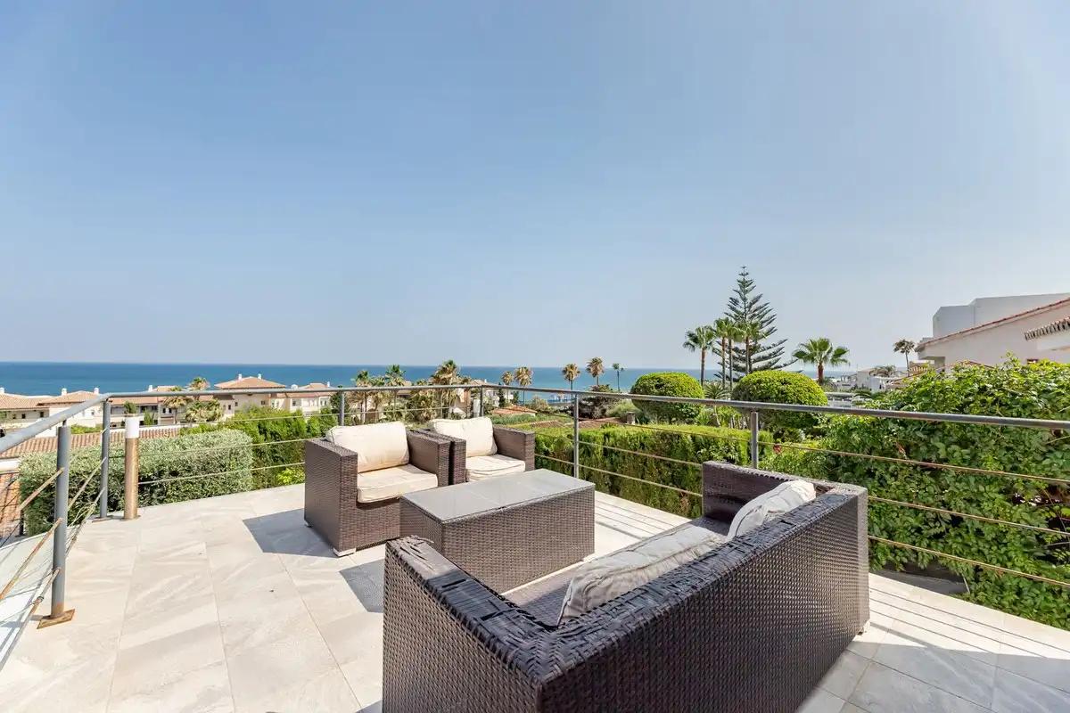 Chalet con piscina en venta en Estepona Pueblo, imagen 11