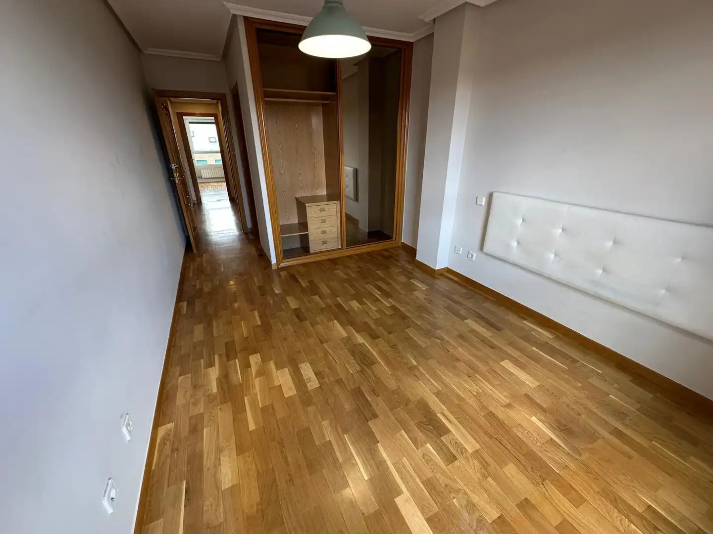 Apartamento en venta en Burgos con Calefacción, Terraza y Trastero