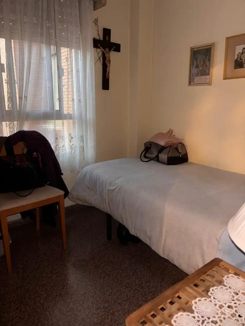 Dormitori de Pis en venda en Alicante / Alacant amb Aire condicionat, Calefacció i Moblat