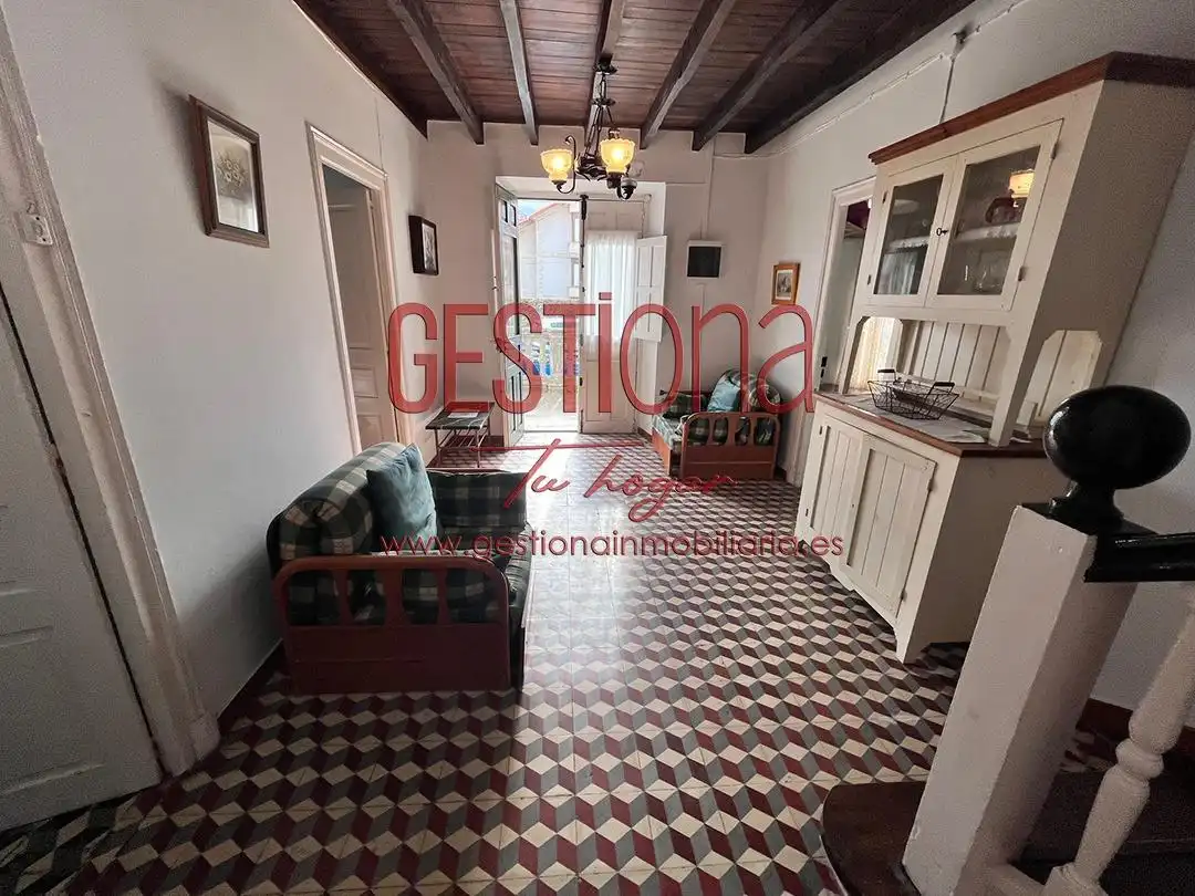 Sala de estar de Casa o chalet en venta en Noja con Terraza, Trastero y Amueblado