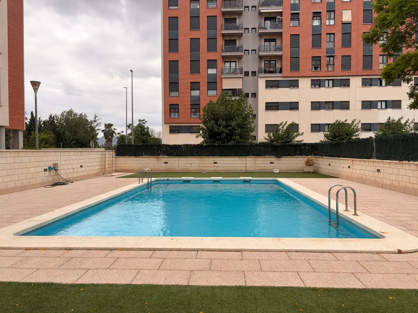 Swimming pool of Flat for sale in Murcia  with Air Conditioner, Storage room and Oven
