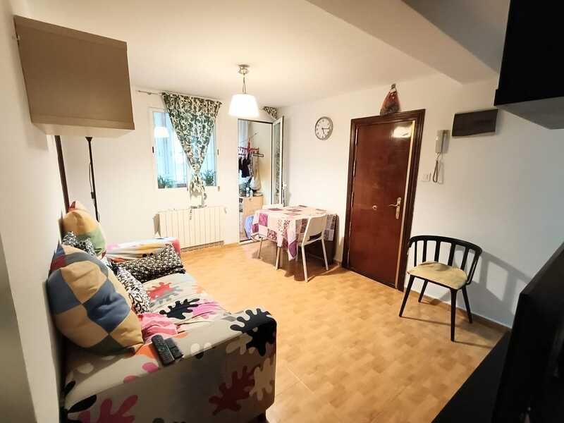 Dormitori de Pis en venda en  Madrid Capital amb Calefacció i Terrassa