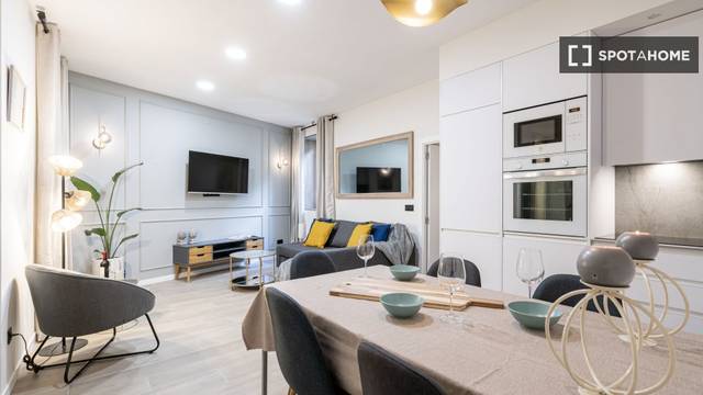 Piso en Alquiler en Universidad - Malasaña