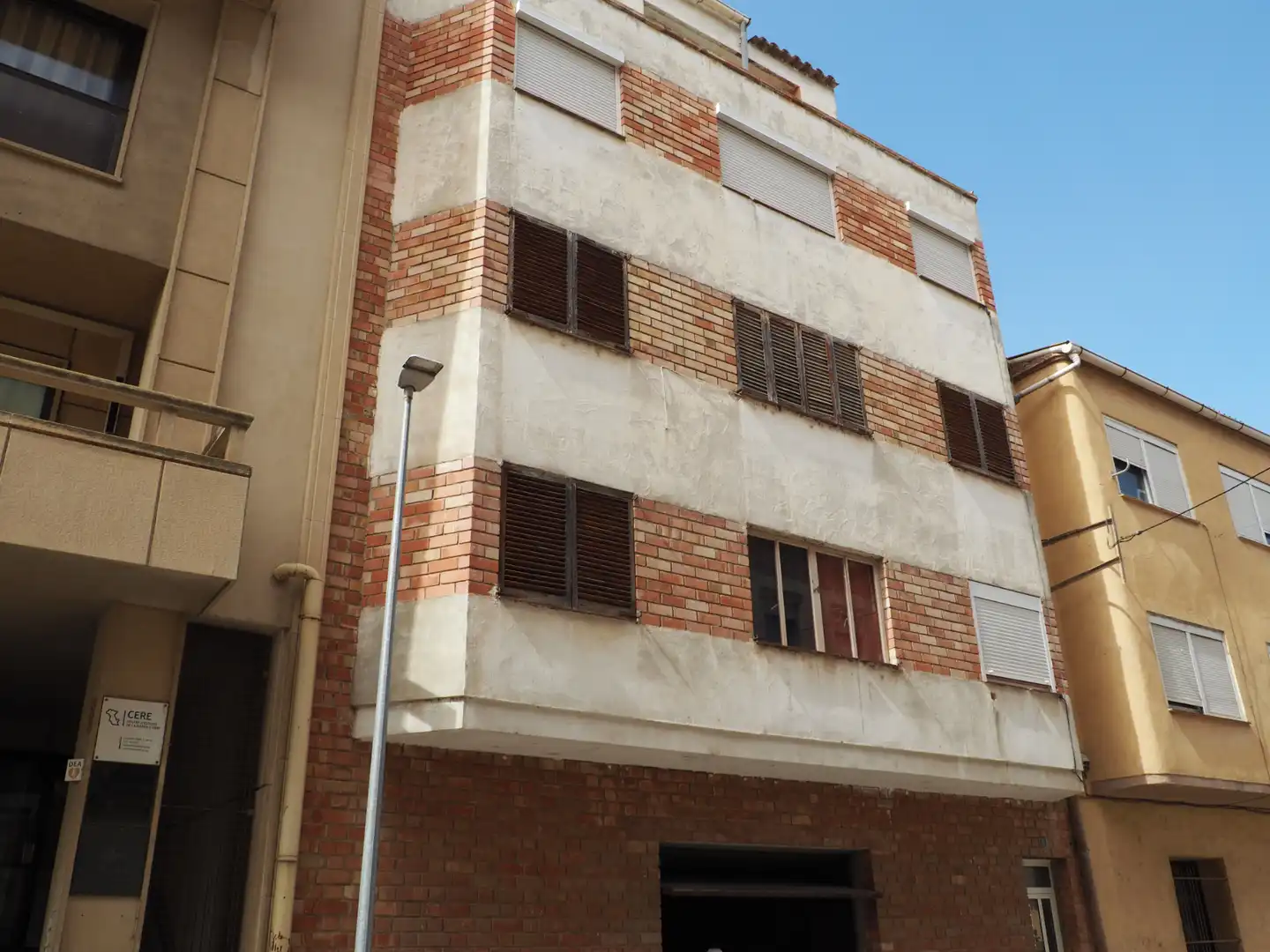 Vista exterior de Piso en venta en Flix con Aire acondicionado