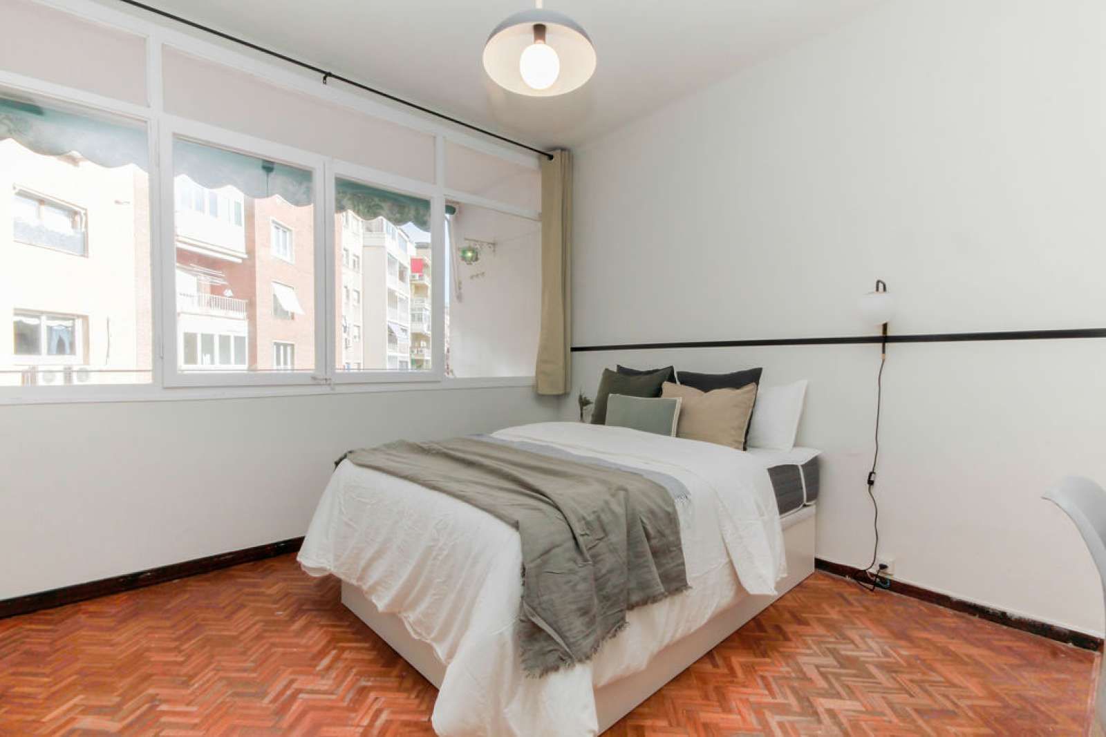 Flat to share in Sant Gervasi- Galvany
