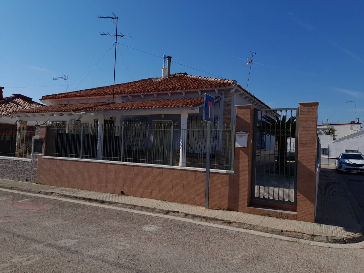 Exterior view of House or chalet for sale in Alborache  with Heating, Private garden and Terrace
