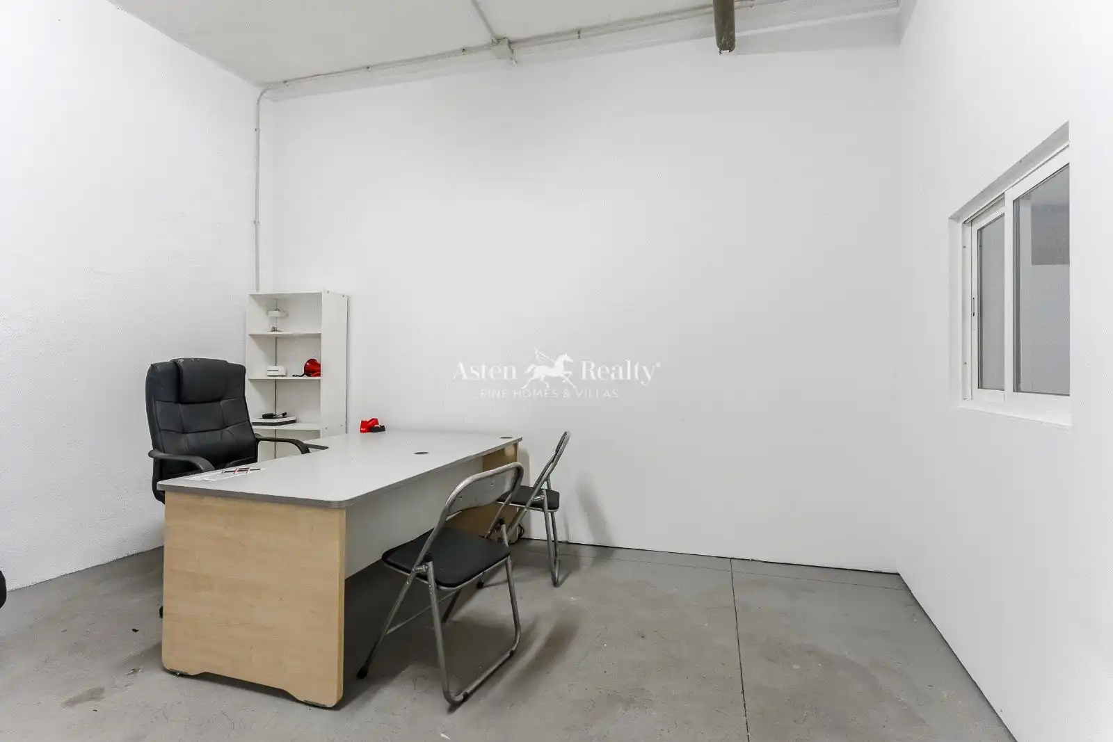 Office for sale in Adeje