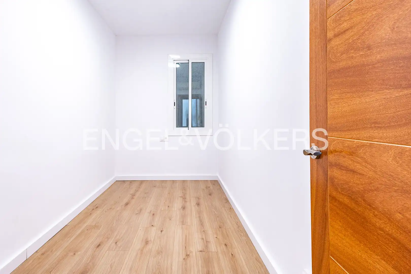 Piso en venta en Barcelona con Aire acondicionado, Calefacción y Balcón