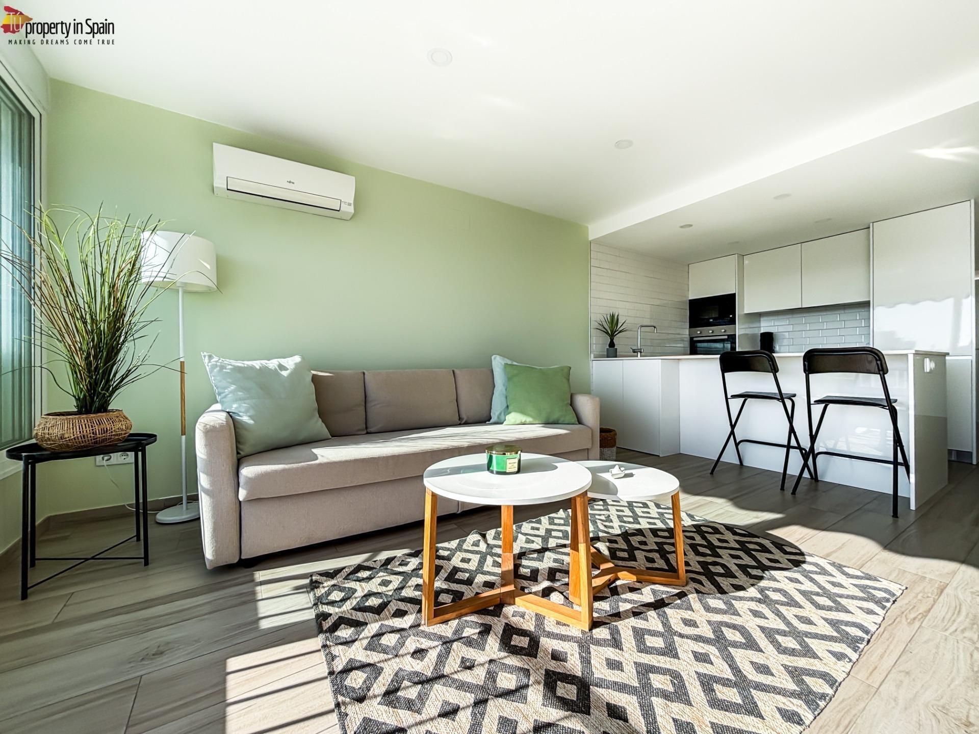 Living room of Apartment to rent in Alicante / Alacant  with Private garden, Terrace and Community pool