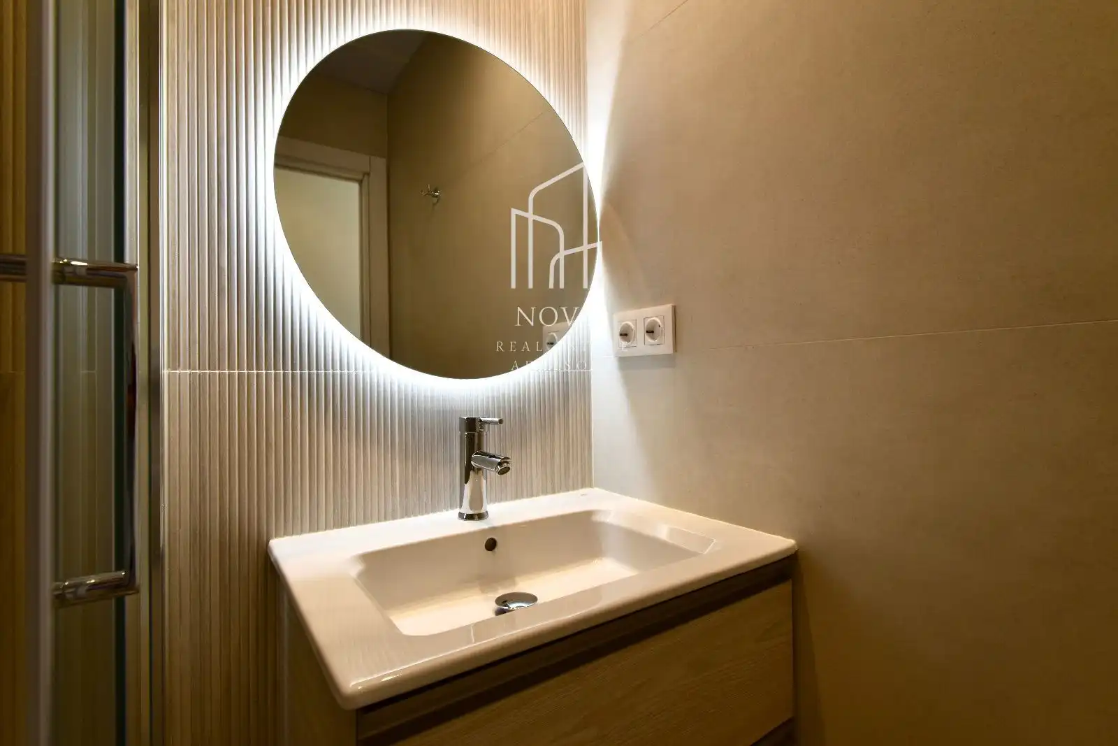 Baño de Piso en venta en Madrid con Aire acondicionado, Calefacción y Terraza