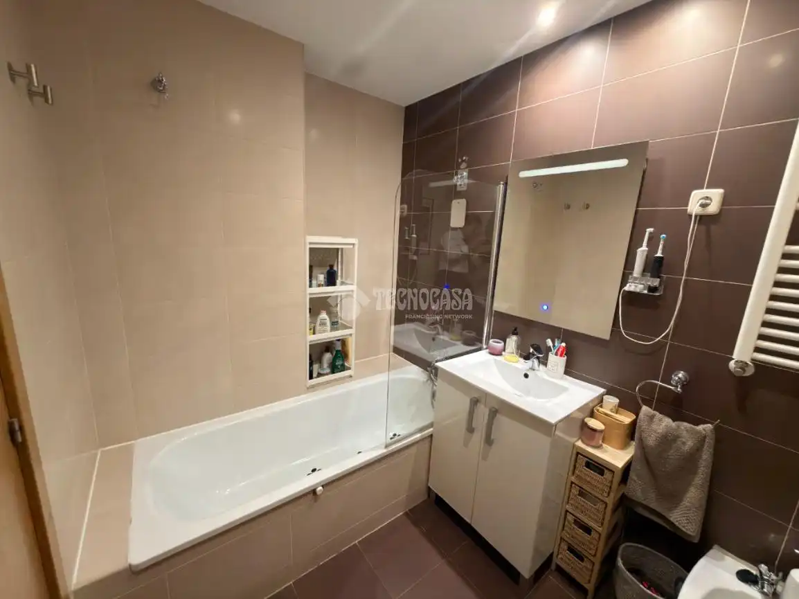 Baño de Piso en venta en Alcalá de Henares con Calefacción