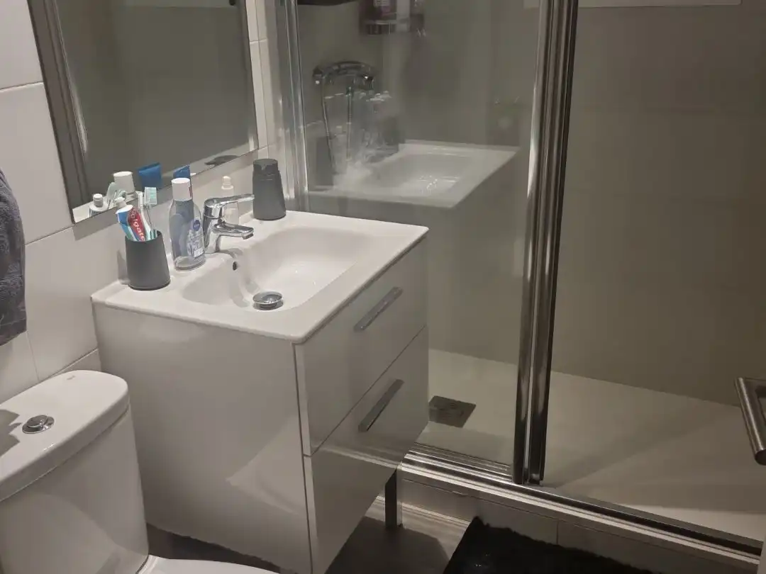 Baño de Piso para compartir en Madrid con Aire acondicionado, Calefacción y Parquet