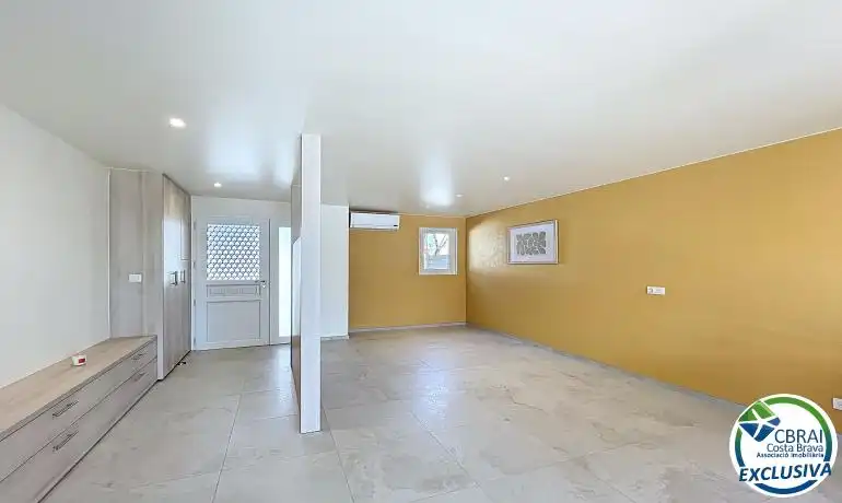 Casa o xalet en venda en Empuriabrava amb Aire condicionat, Calefacció i Jardí privat