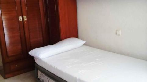 Foto 5 de Piso de alquiler en Barrio del Nervión,  Sevilla Capital