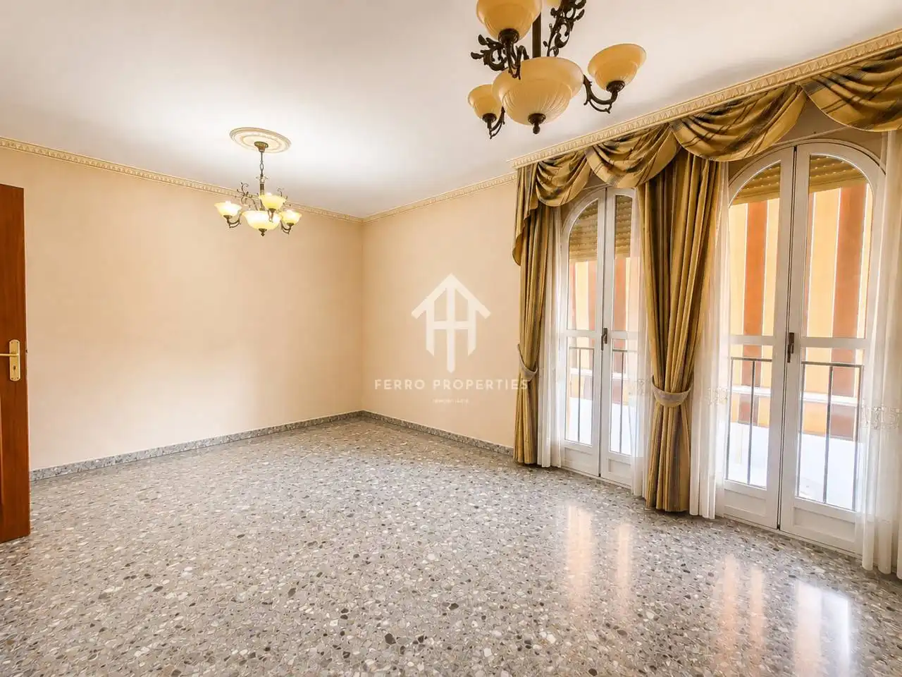 Sala d'estar de Casa o xalet en venda en Priego de Córdoba amb Aire condicionat i Terrassa