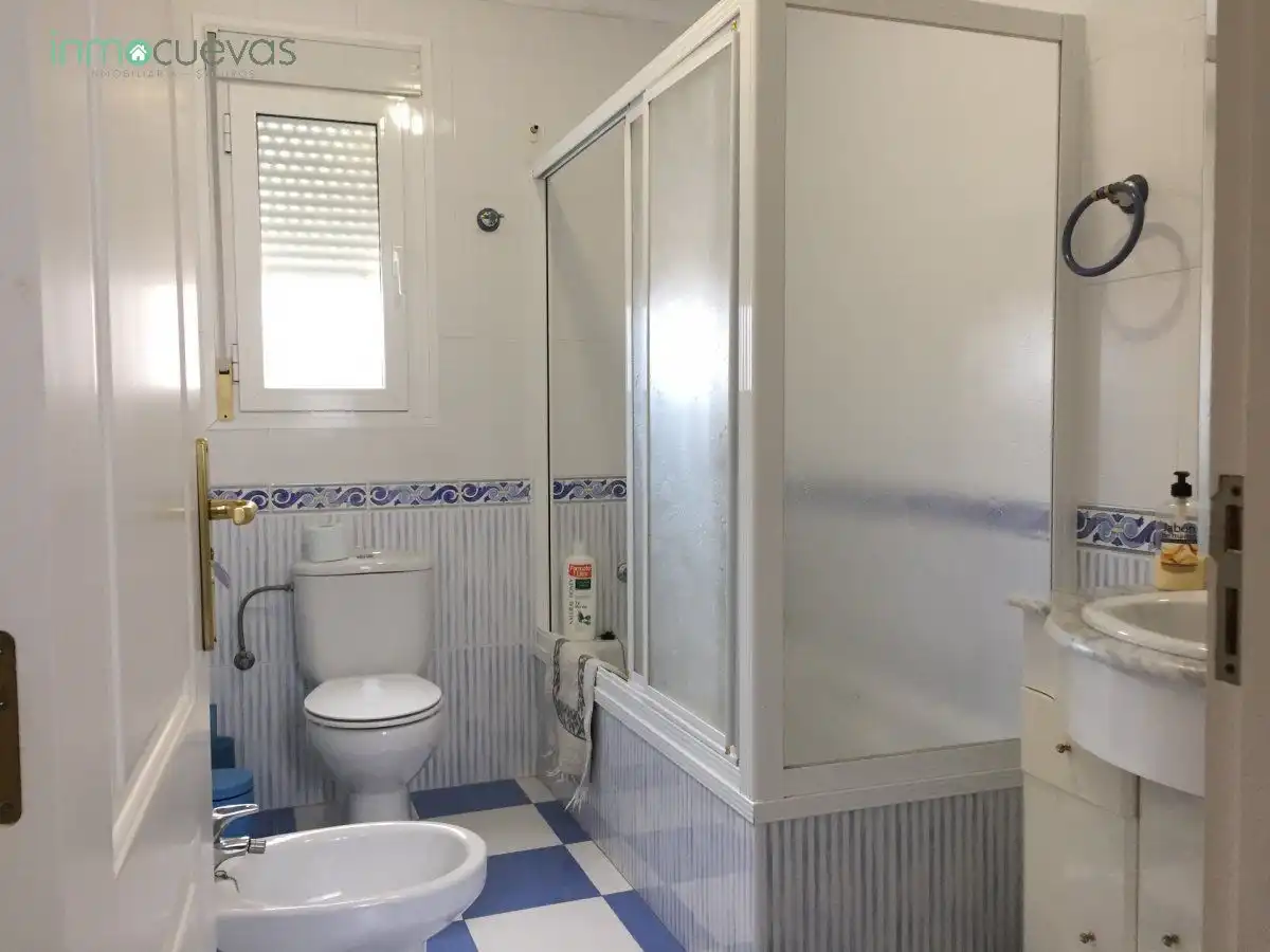 Baño de Casa o chalet en venta en Cuevas del Almanzora con Terraza, Trastero y Amueblado