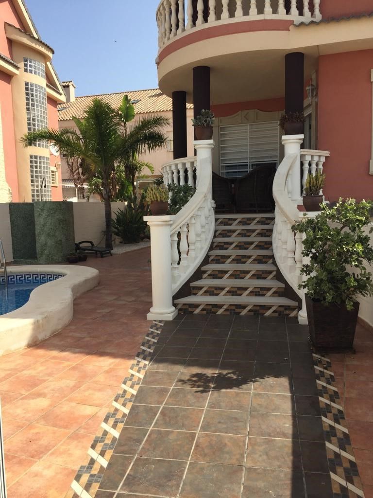 Terrace of Single-family semi-detached for sale in Sueca  with Air Conditioner, Private garden and Terrace
