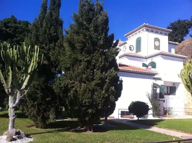 Vista exterior de Casa o xalet en venda en Torrox amb Aire condicionat, Calefacció i Jardí privat