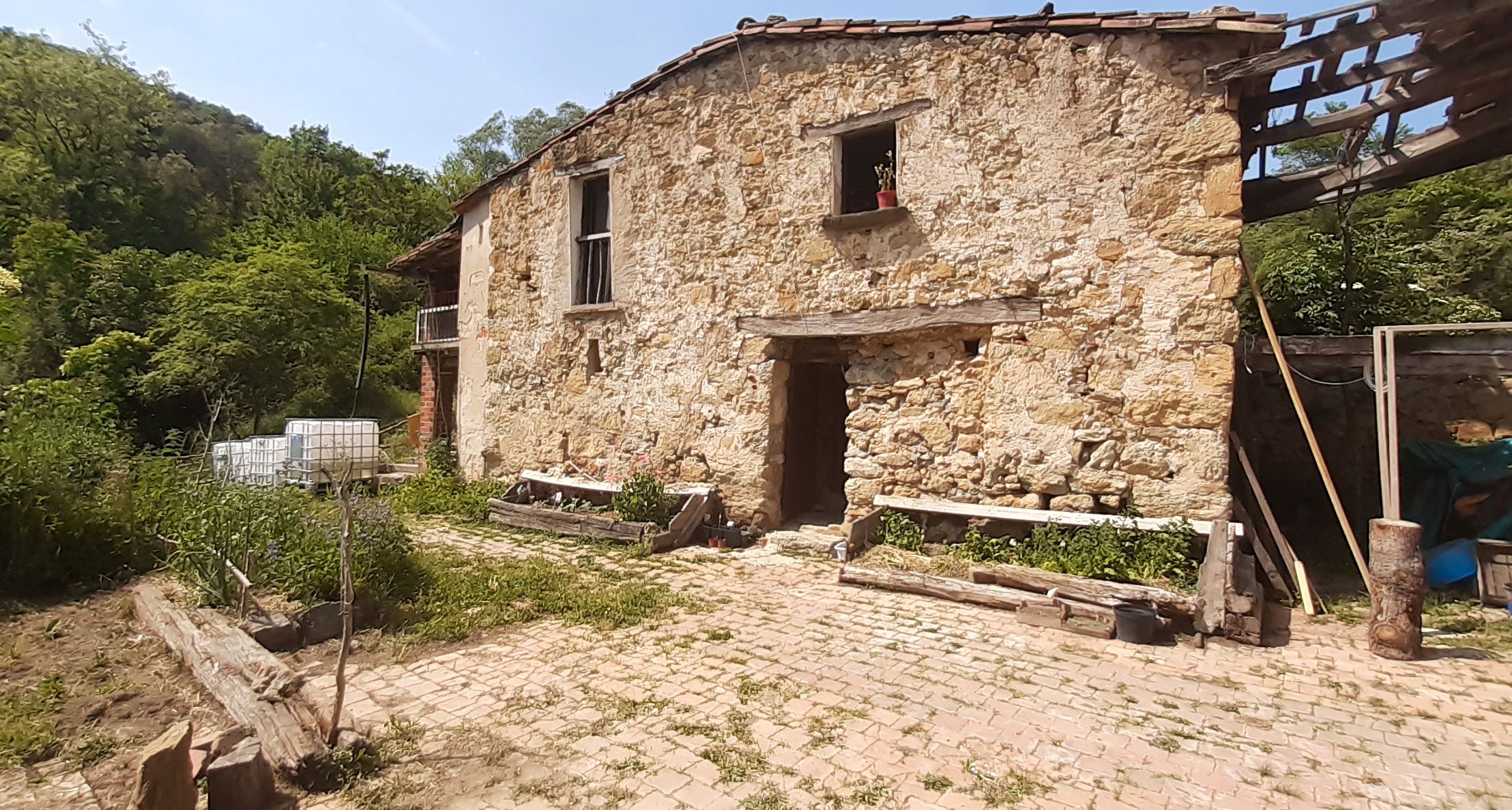 Außenansicht von Country house zum verkauf in Sant Feliu de Pallerols