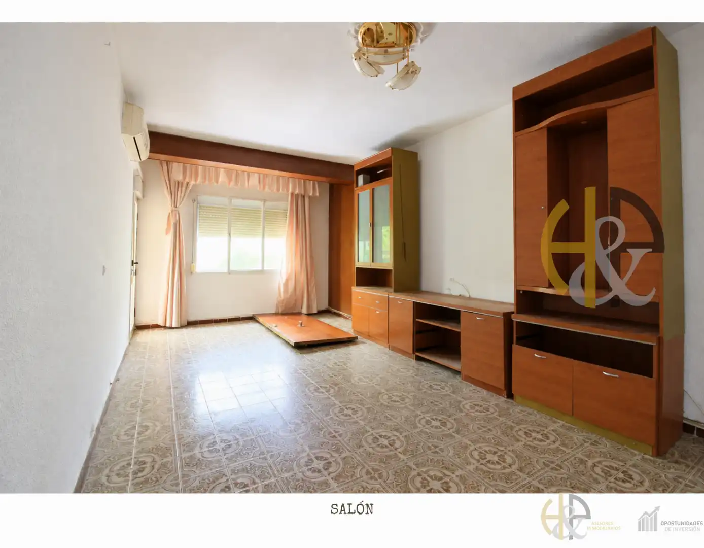 Living room of Flat for sale in Alcalá de Henares