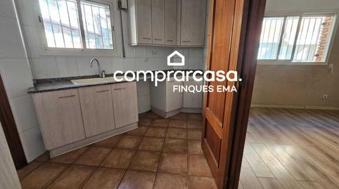 Foto 5 de Piso en venta en  Pintor Murillo, Centre - Eixample – Can Llobet, Barberà del Vallès