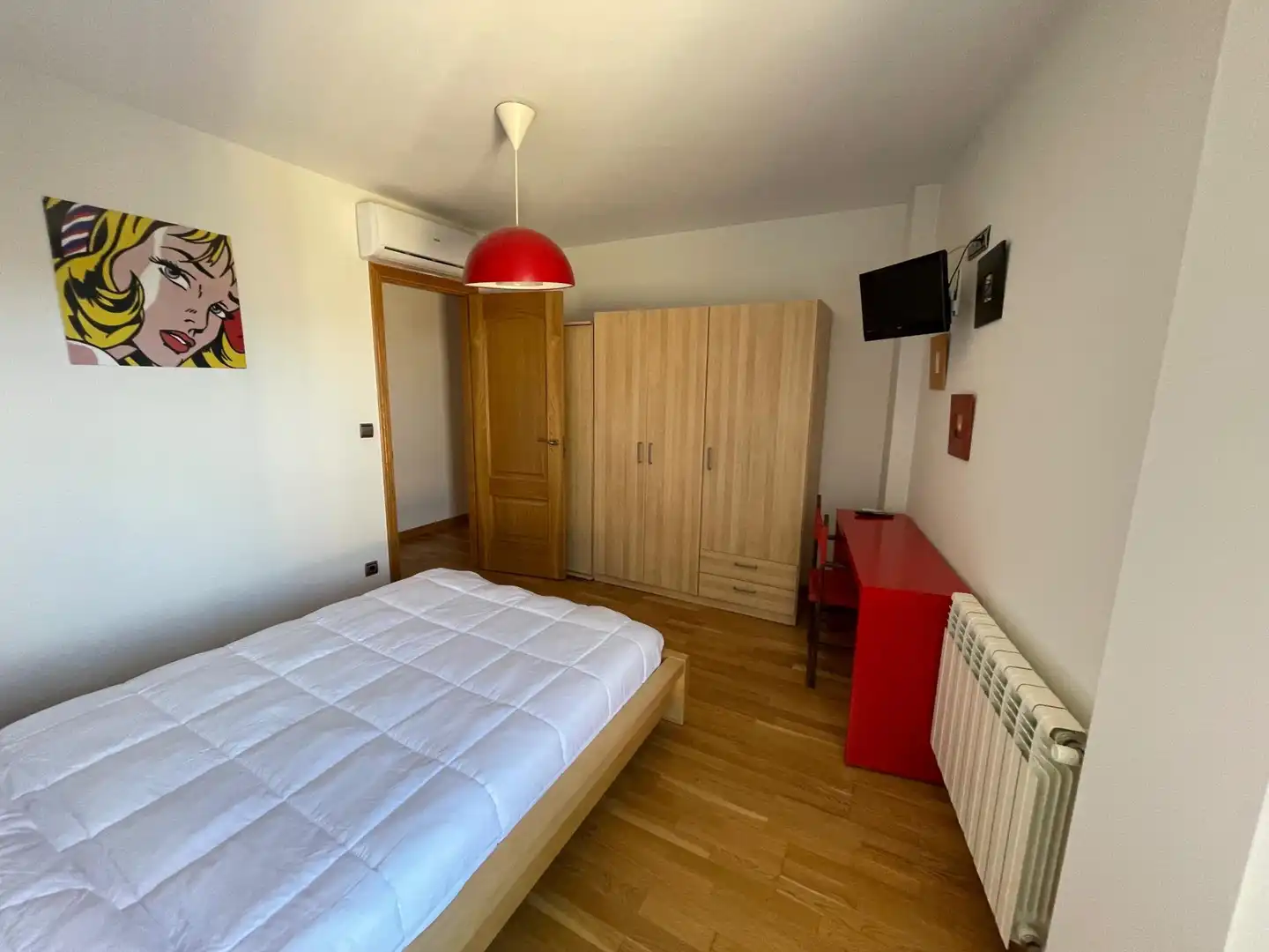 Habitación de Apartamento en venta en Ponferrada con Aire acondicionado y Calefacción