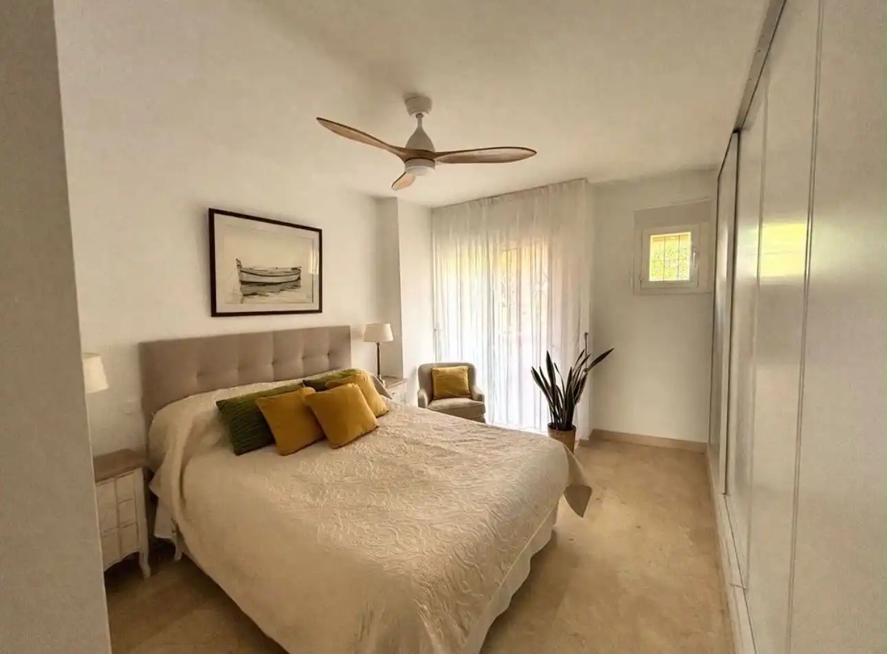 Bedroom of Apartments for rent in San Pedro de Alcántara