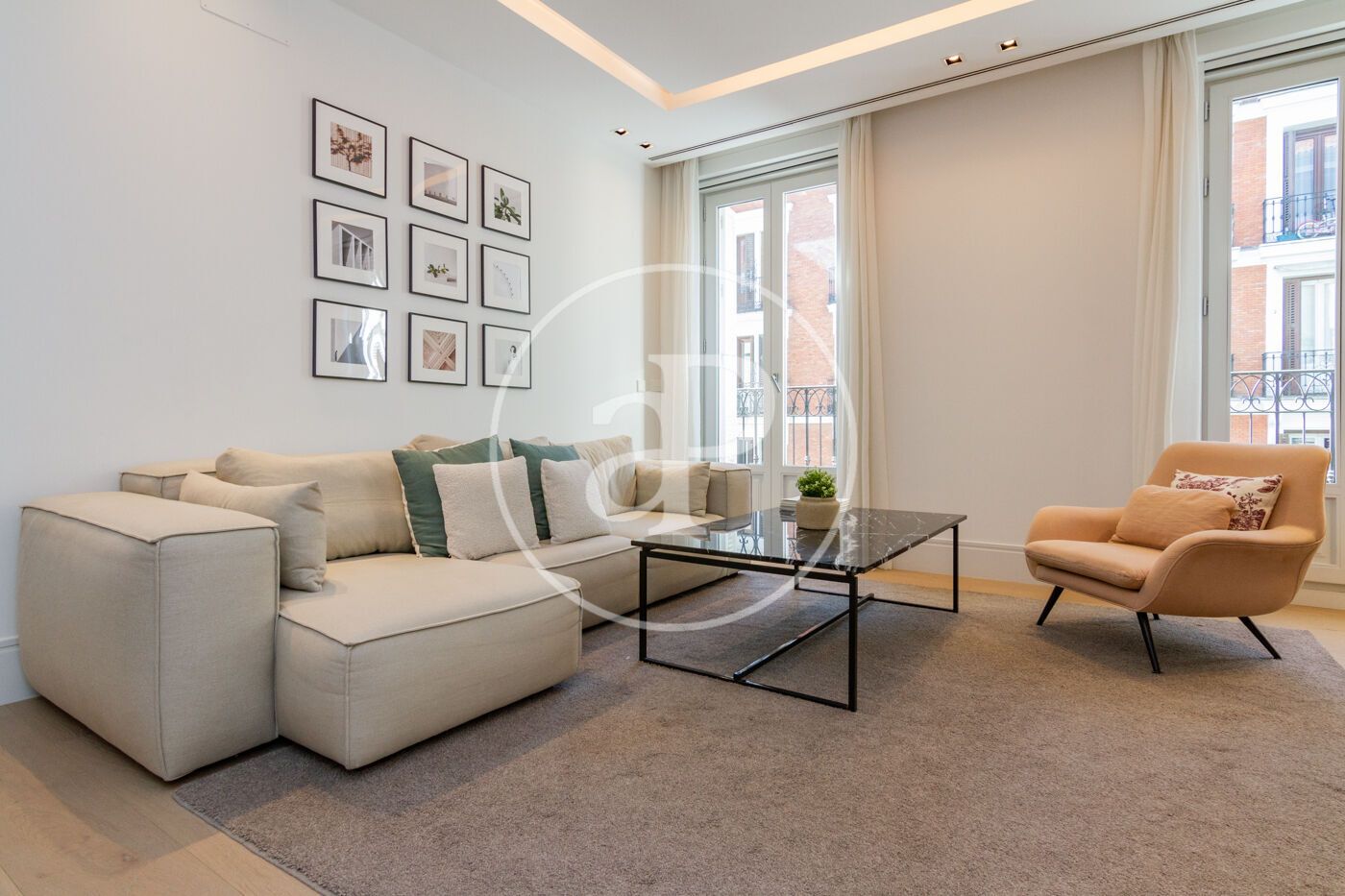 Living room of Flat to rent in  Madrid Capital  with Air Conditioner, Heating and Private garden