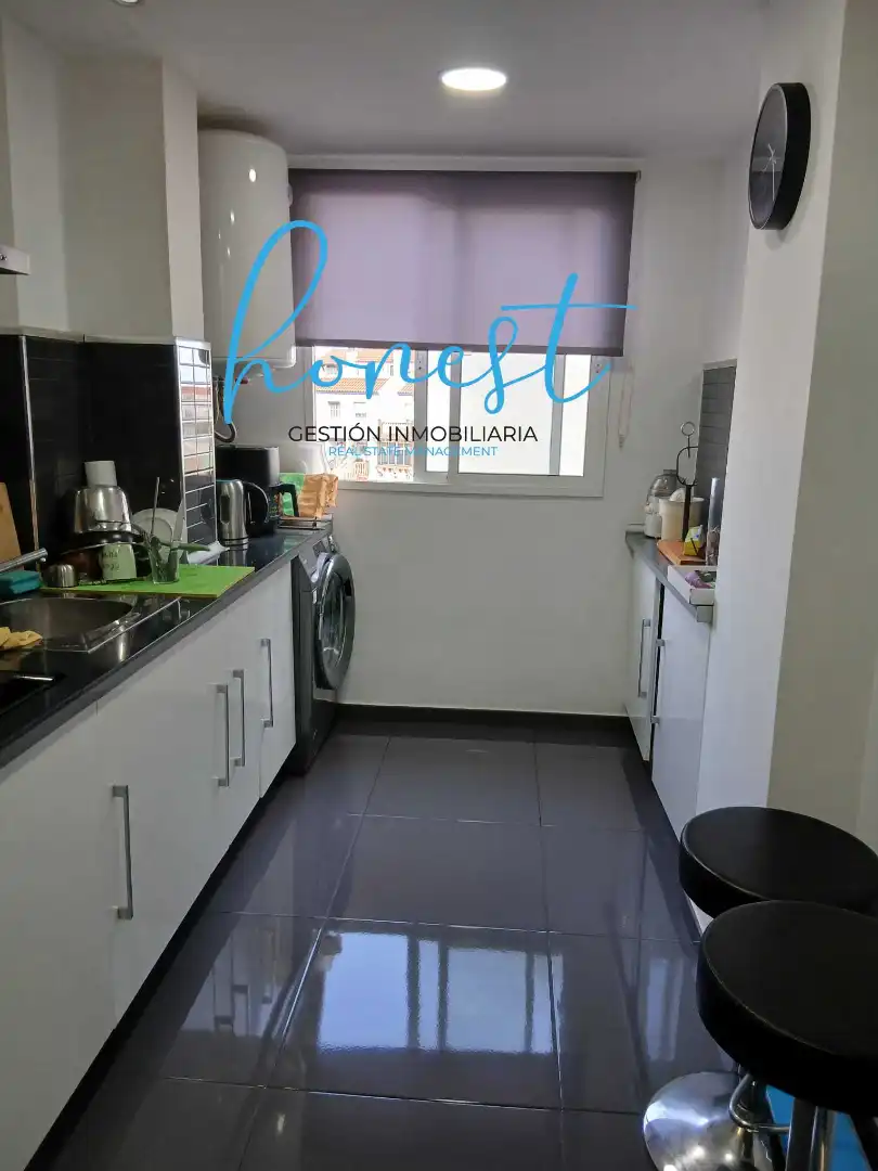 Kitchen of Flat for sale in Torremolinos  with Furnished