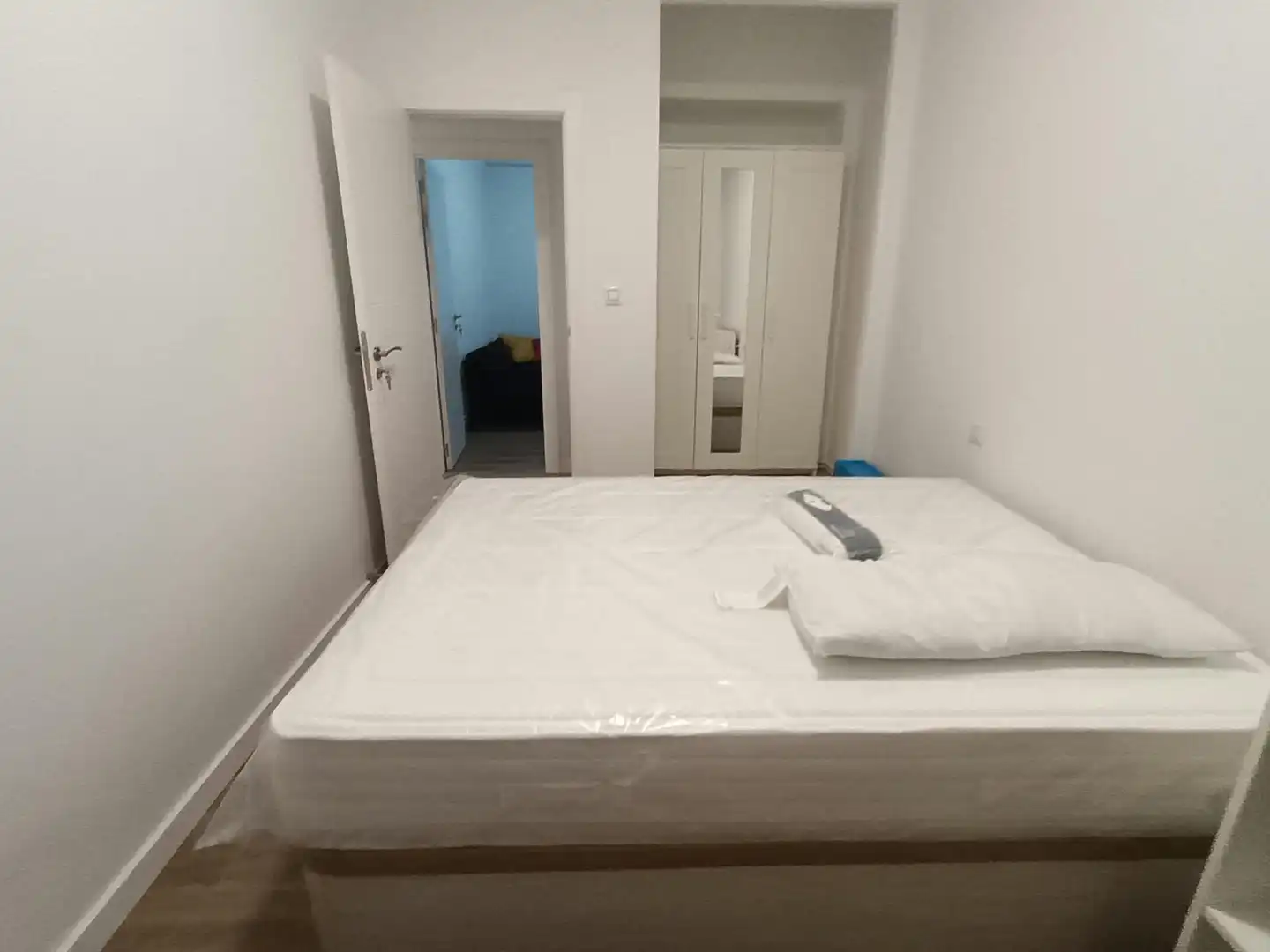Bedroom of Flat for share in Universidad
