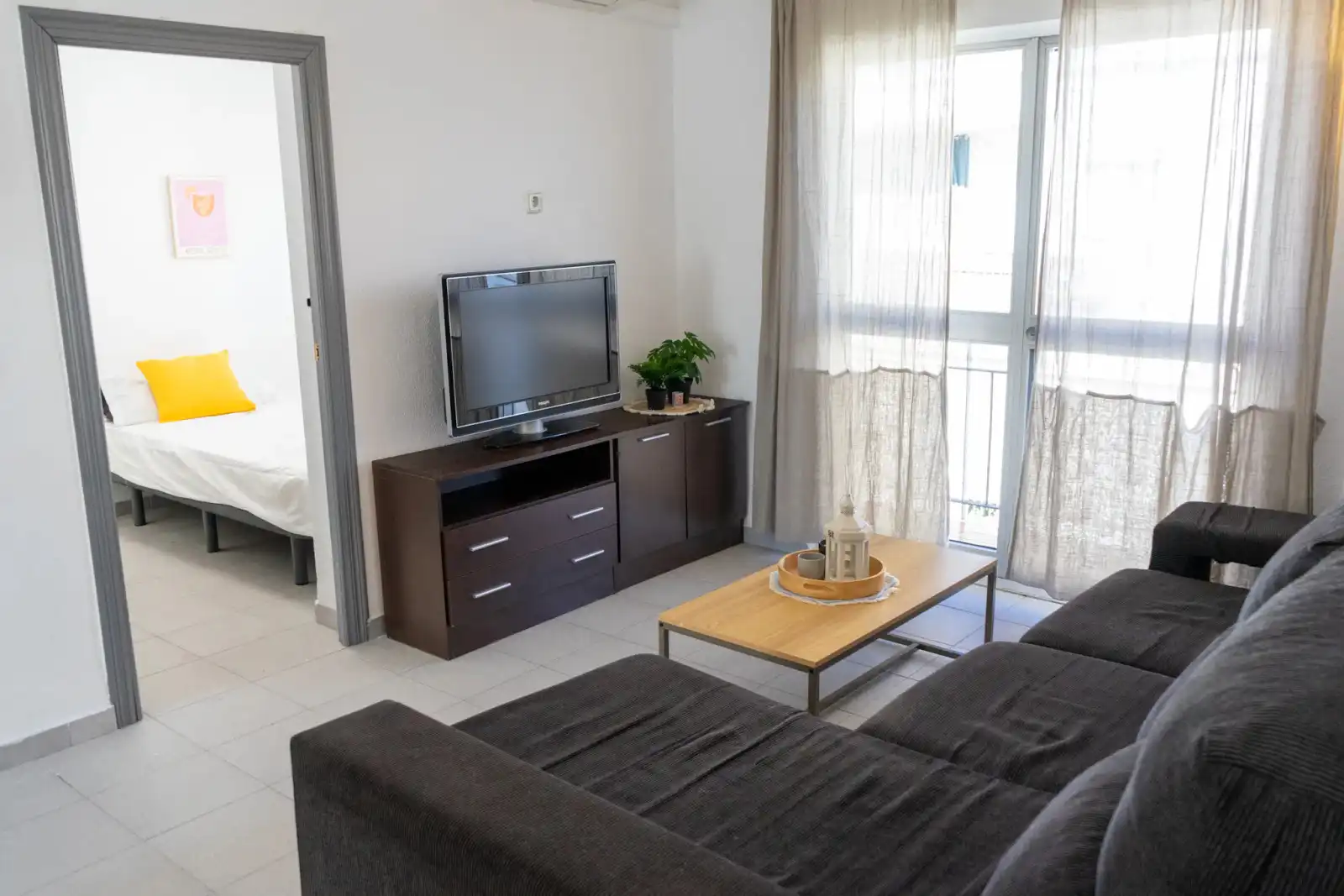 Living room of Flat for share in San Pablo - Santa Justa