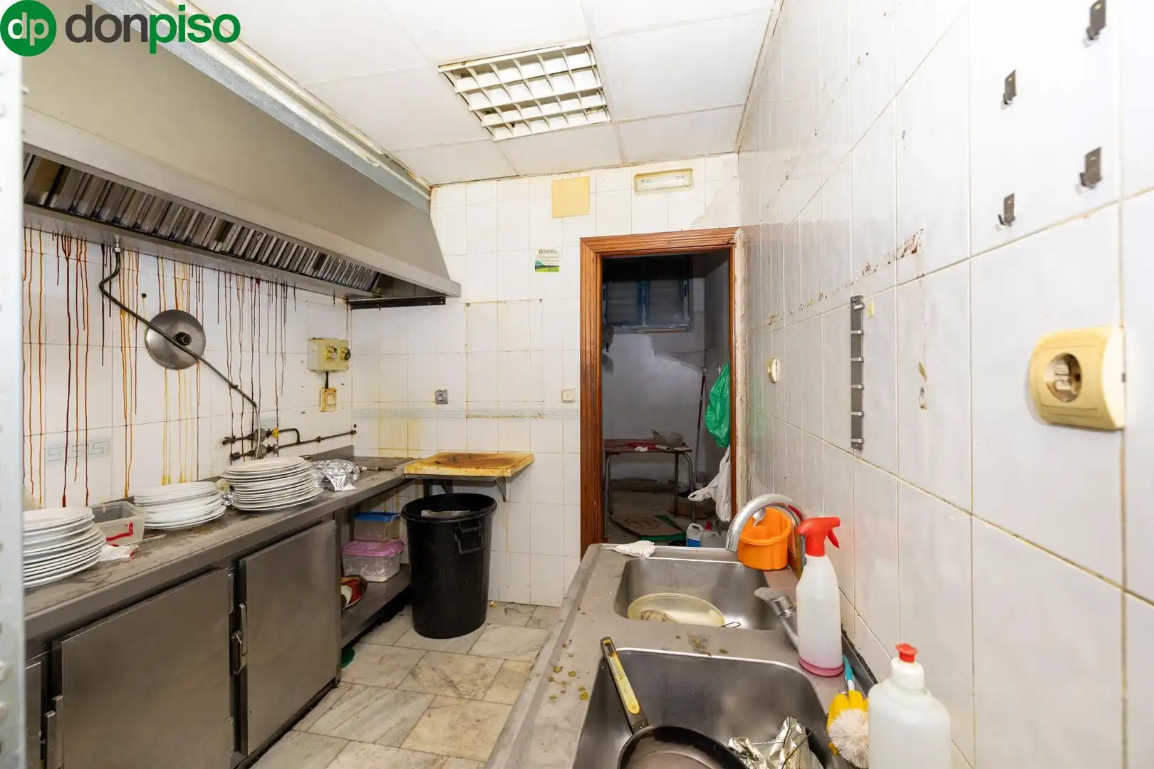 Local en venta en Avenida Avenida Juan Pablo II, 92, Joaquina Eguaras