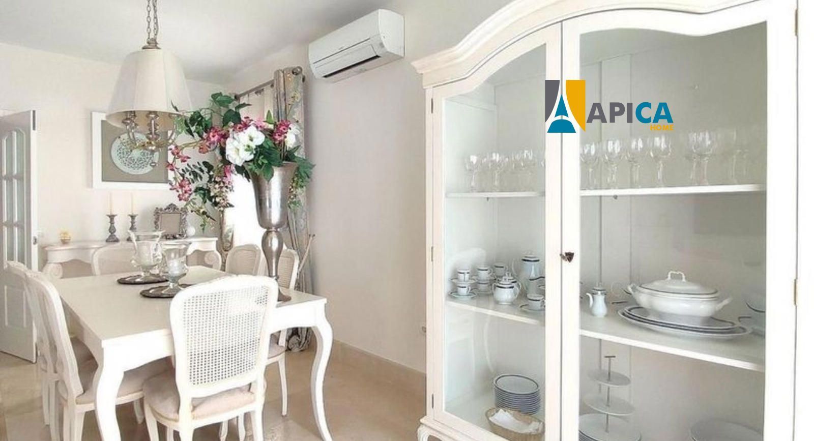 Menjador de Casa o xalet en venda en Sotogrande amb Aire condicionat, Calefacció i Piscina