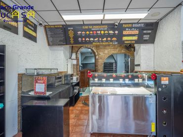 Local comercial de lloguer a Calle ANDALUCIA 2