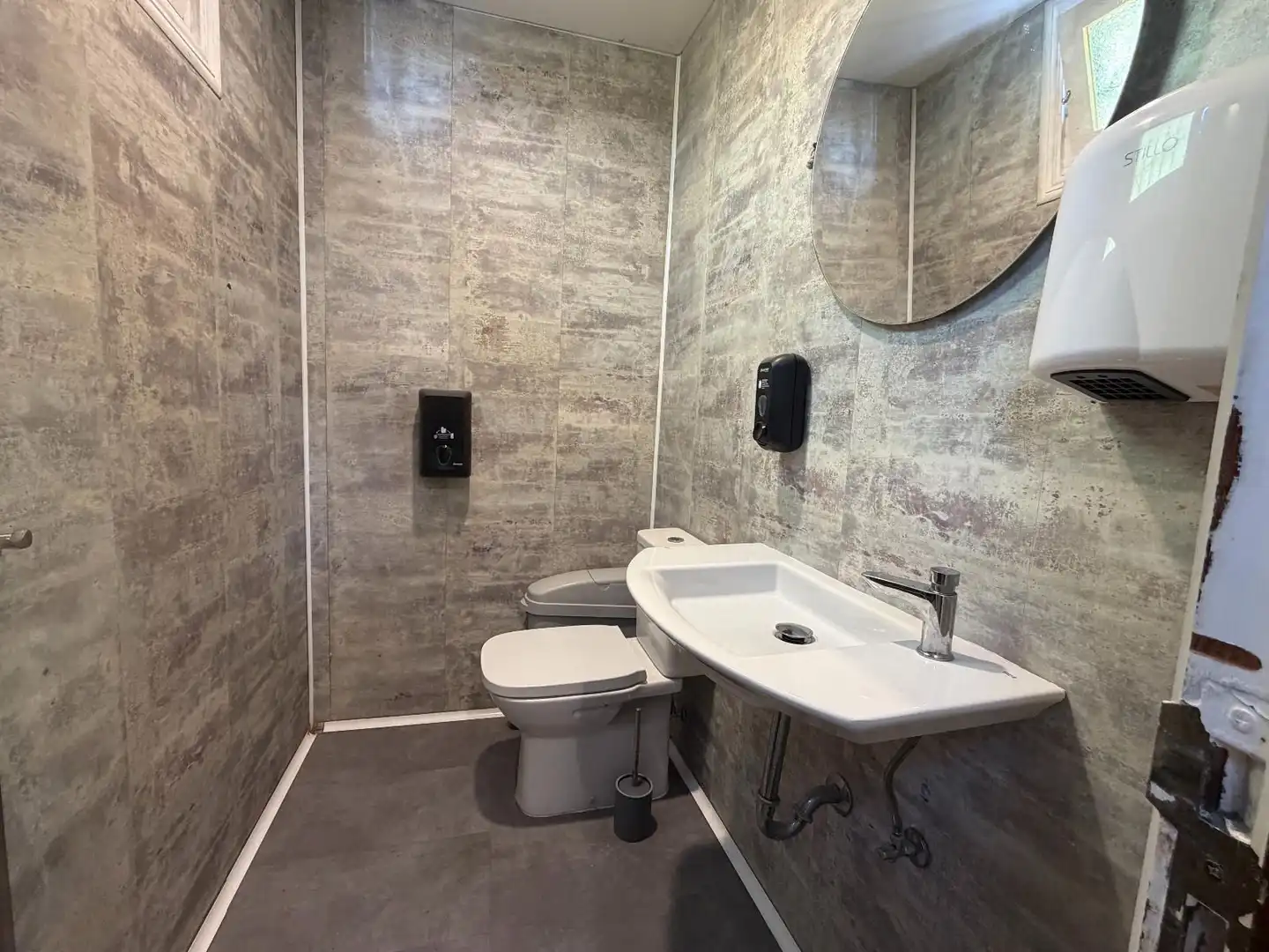 Baño de Local de alquiler en Donostia - San Sebastián 