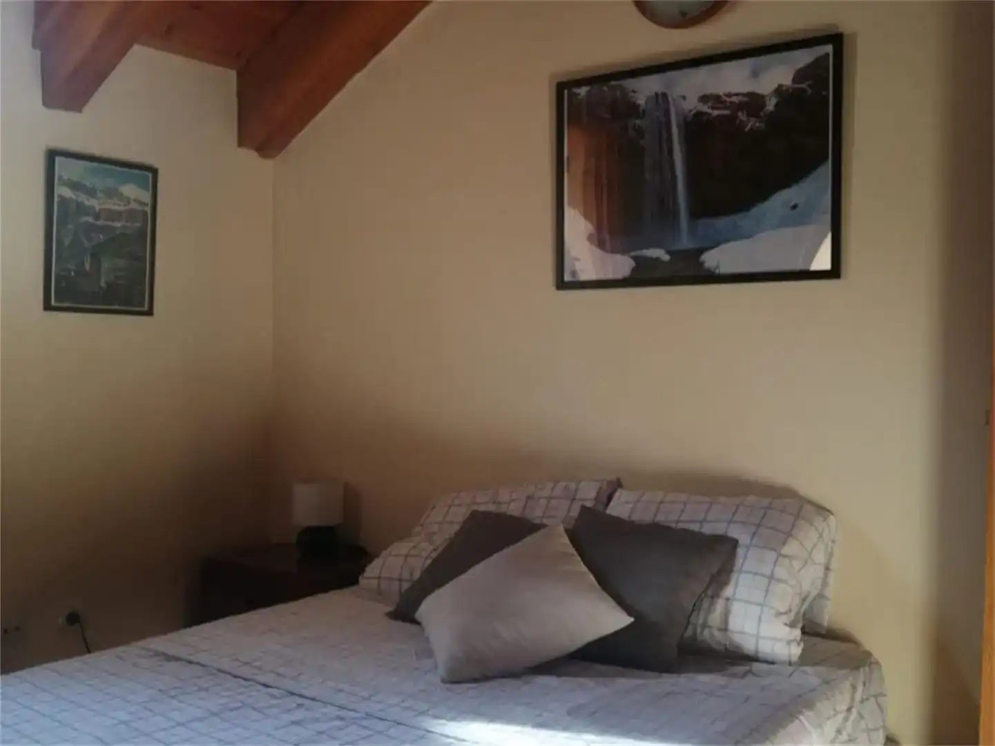 Schlafzimmer von Wohnung zur Miete in Castejón de Sos mit Parkett und Möbliert