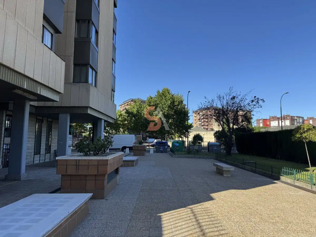 Vista exterior de Pis en venda en Valladolid amb Aire condicionat, Calefacció i Terrassa