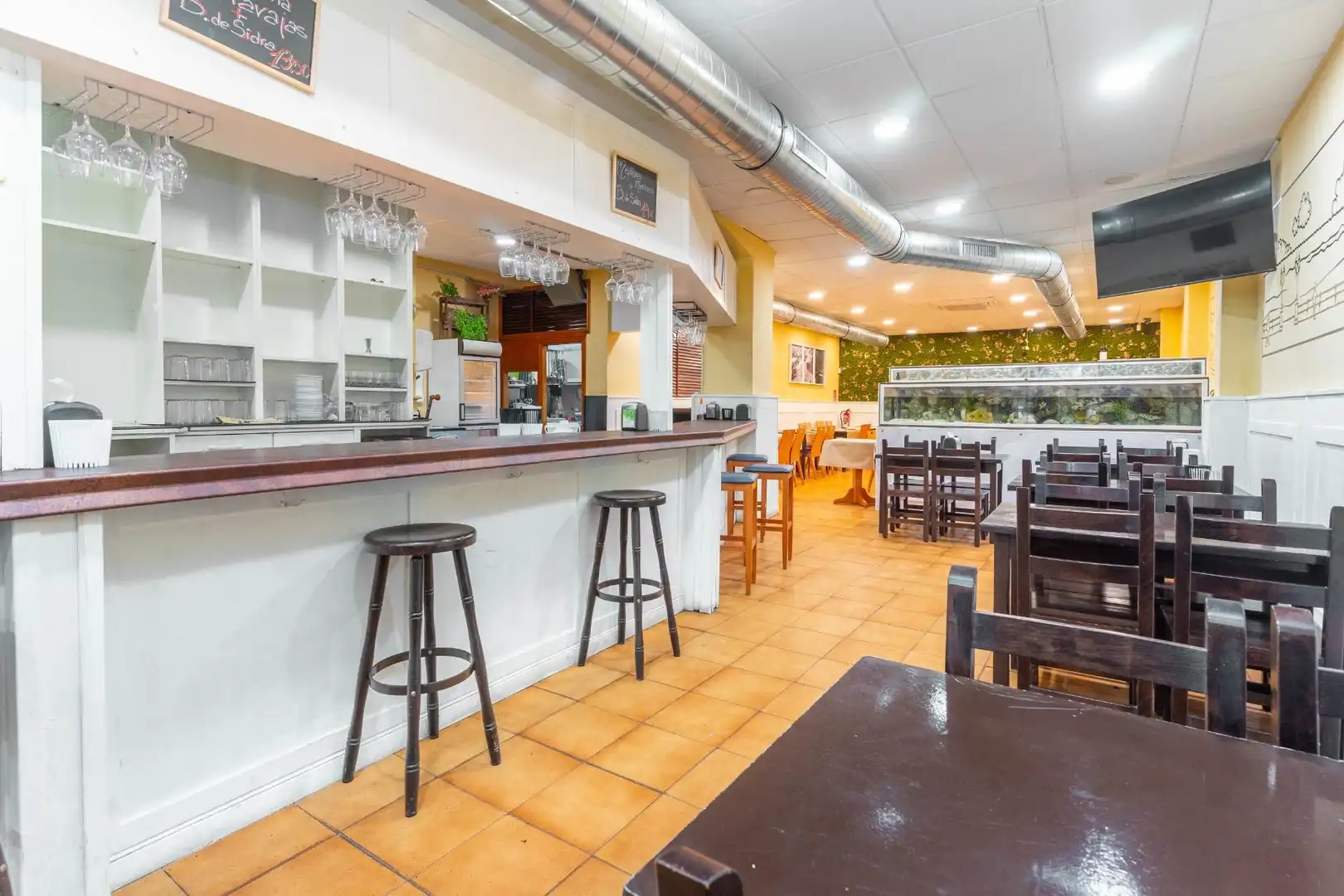 Local en venta en Gijón  con Amueblado