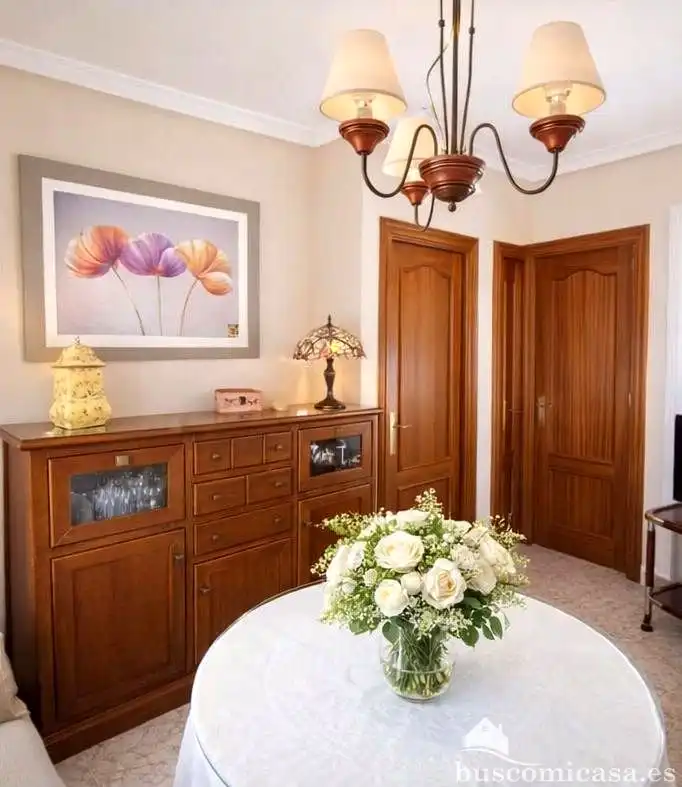Comedor de Piso en venta en Linares con Balcón