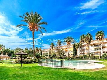 Piano terra con piscina in vendita a Nueva Andalucía