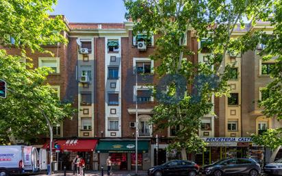 Exterior view of Flat for sale in  Madrid Capital  with Air Conditioner