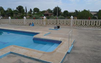 Swimming pool of House or chalet for sale in Barajas de Melo  with Air Conditioner, Heating and Private garden