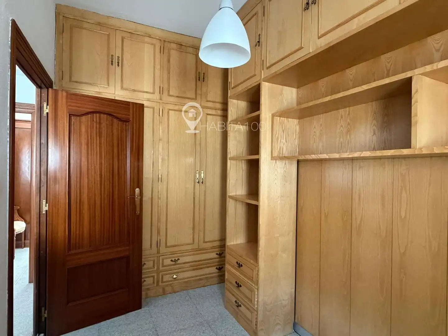 Dormitori de Pis de lloguer en Cuenca amb Calefacció i Moblat