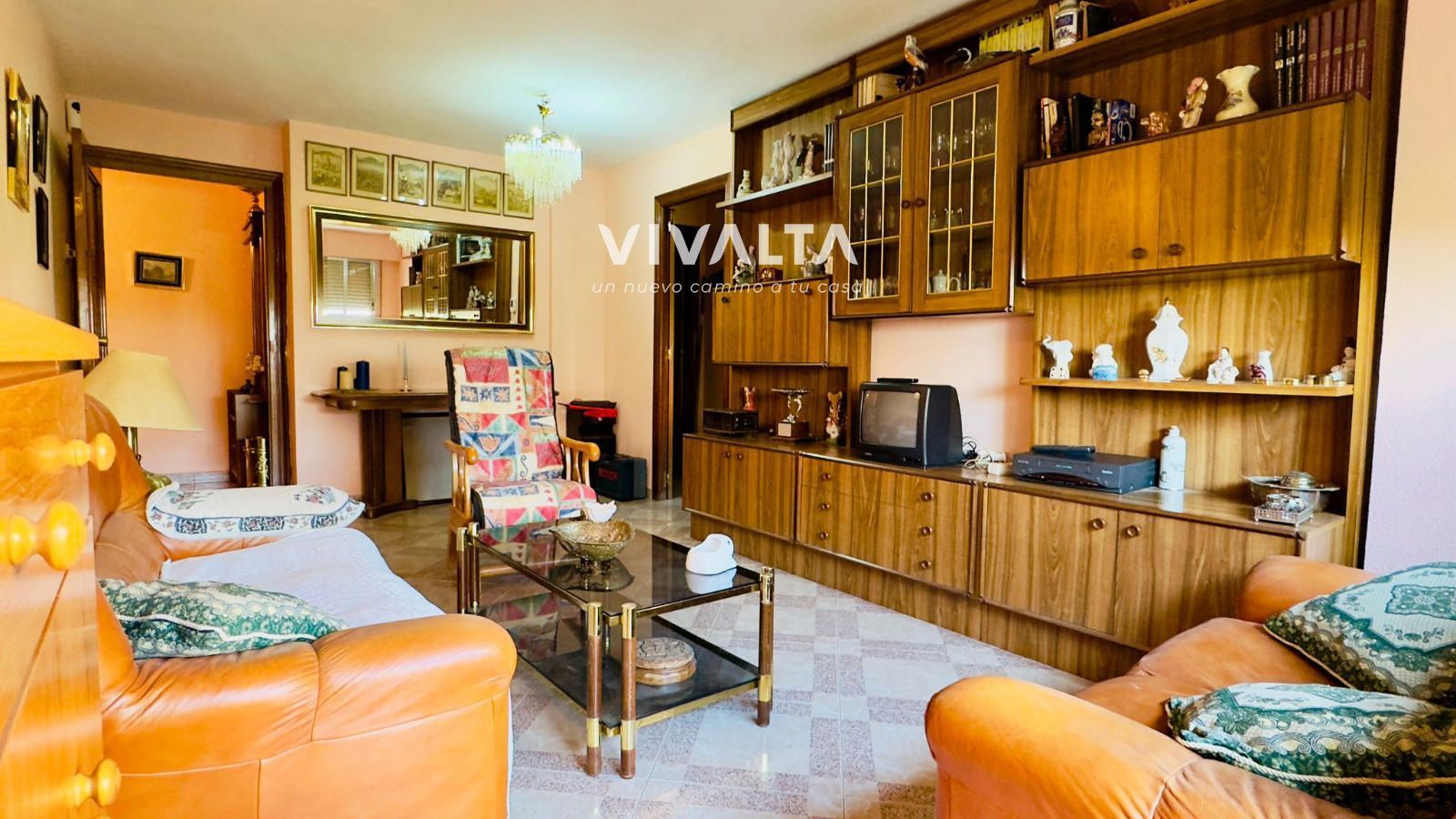Living room of Flat for sale in  Madrid Capital  with Air Conditioner, Heating and Alarm